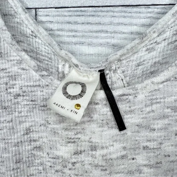 🍭 Akemi + Kim Lace Up Tank - Picture 6 of 8